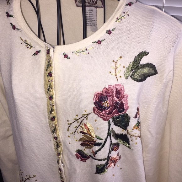 Embroidered cardigan - Picture 3 of 4